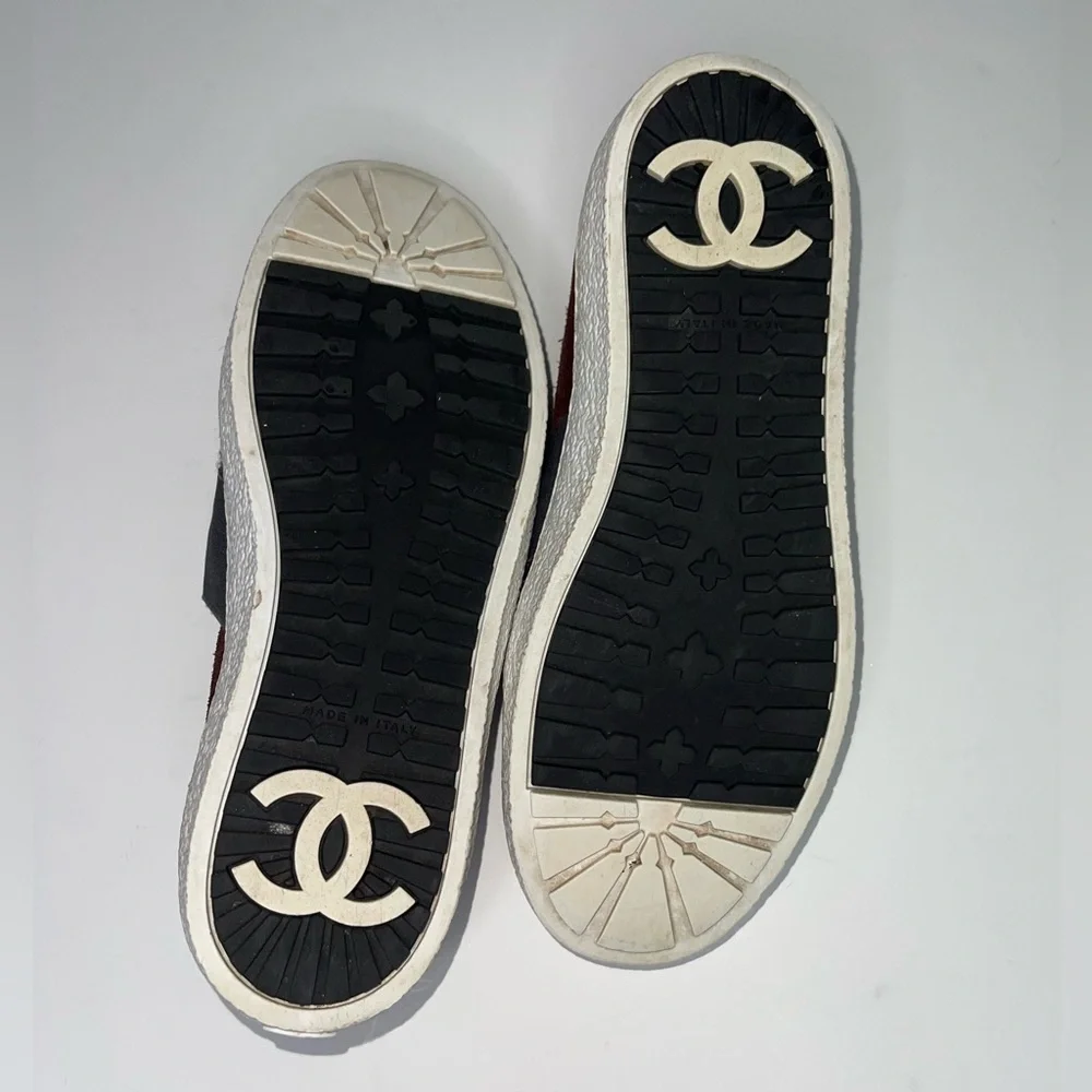 CHANEL CC Slip-On Sneakers Suede Plaid Tweed Size 37.5 / 7
